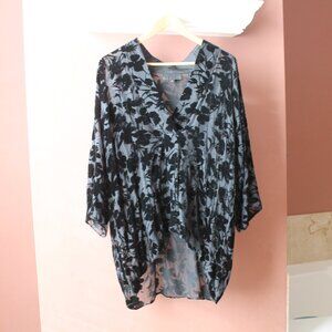 Nili Lotan Burnout Velvet Black Top Blouse Size S Black Floral V-Neck Sheer